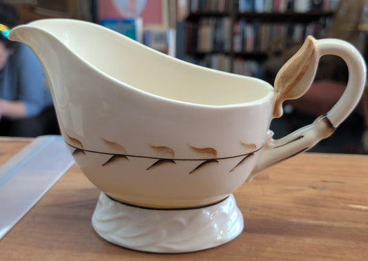 Vernon Kilns 'Arcadia' Gravy Boat. Made in USA